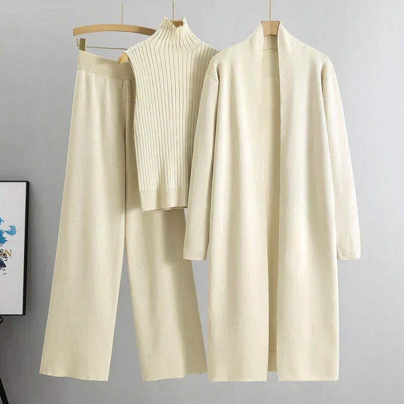 Alira™ – Elegant 3-Piece Set with Modern Touch