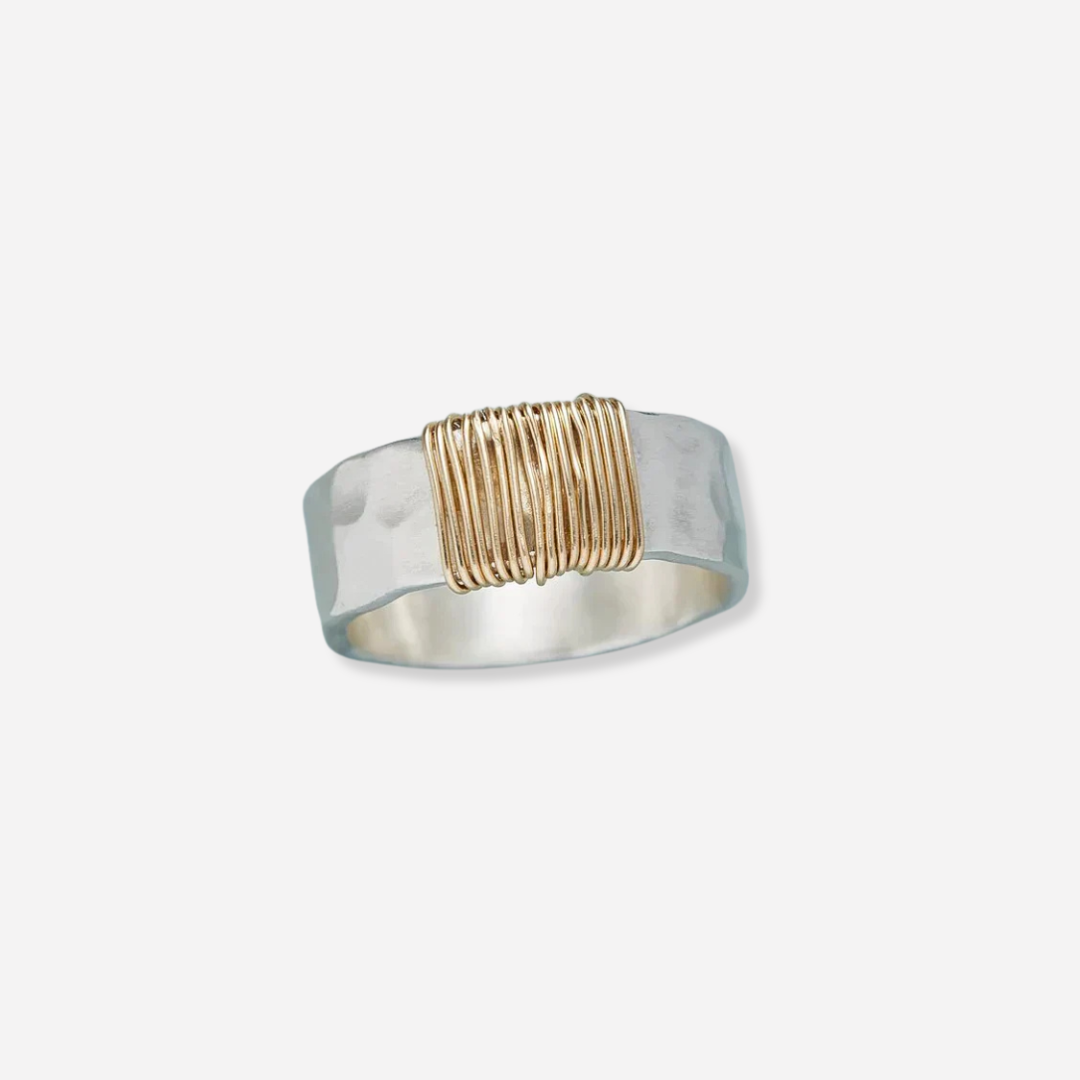 Zoë Vintage Gold Wire Ring