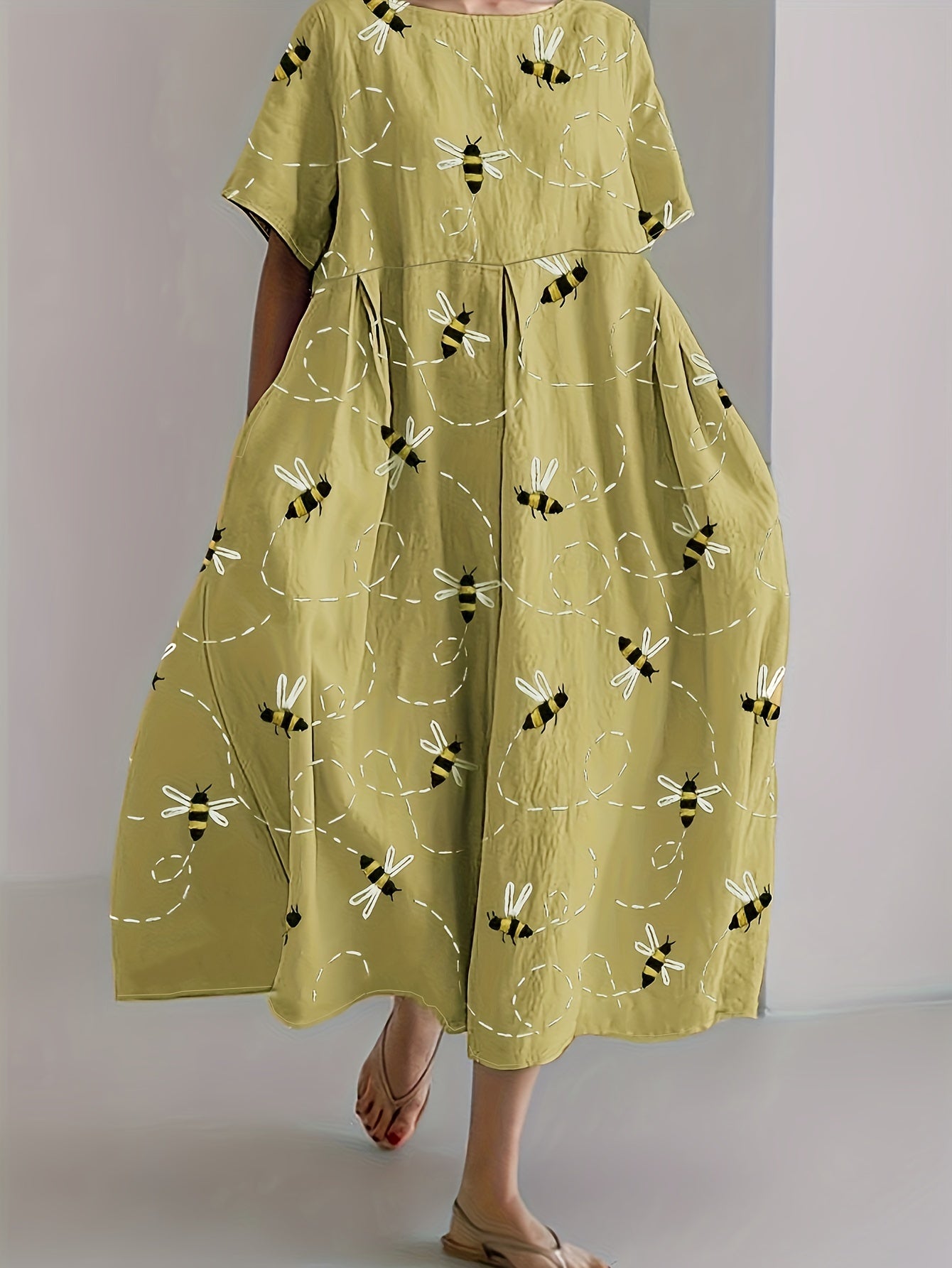 Bee Garden Dress – Floral Charm with a Touch of Whimsy