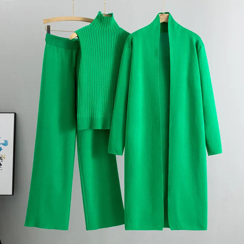 Alira™ – Elegant 3-Piece Set with Modern Touch