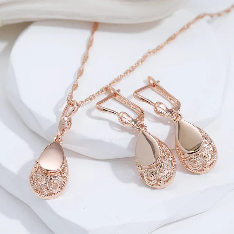 Merel Teardrop Earrings