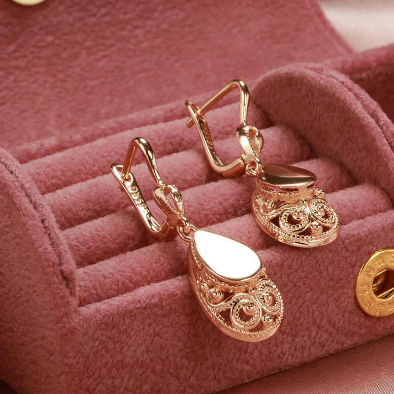 Merel Teardrop Earrings